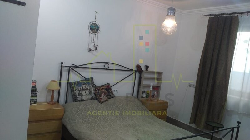 Casa Individuala. Langa Tivoli si padure.